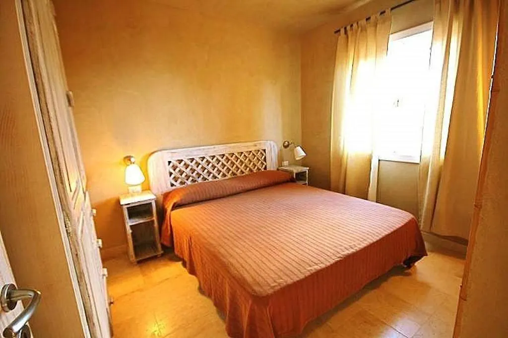 Dany'S Home In Baia De Bahas Marinella  Appartamento