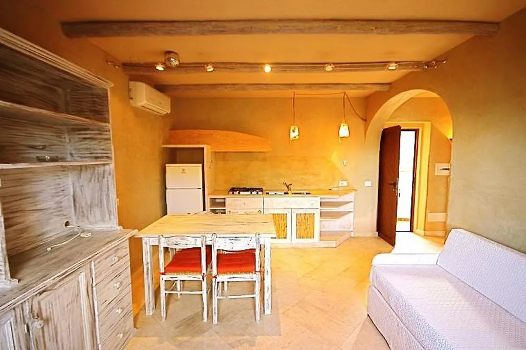 Dany'S Home In Baia De Bahas Marinella  Italia