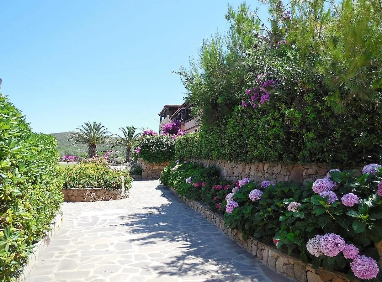 Appartamento Dany'S Home In Baia De Bahas Marinella  Italia
